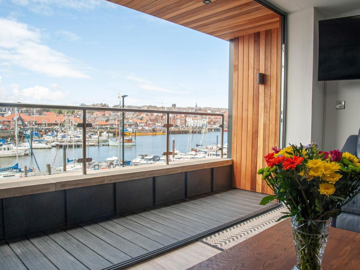 Harbour Sunset Villa Уитби Екстериор снимка